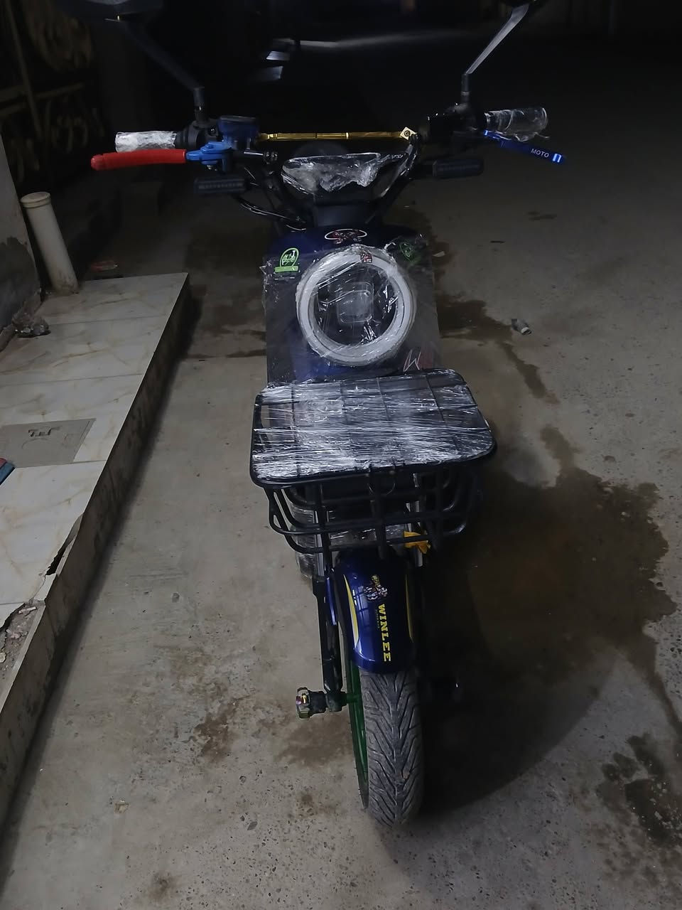 سلام عليكم  ماطور شحن R9للبيع  فول نضافه  من شركت SAW   ستفسار عل رقم *********** او خاص
