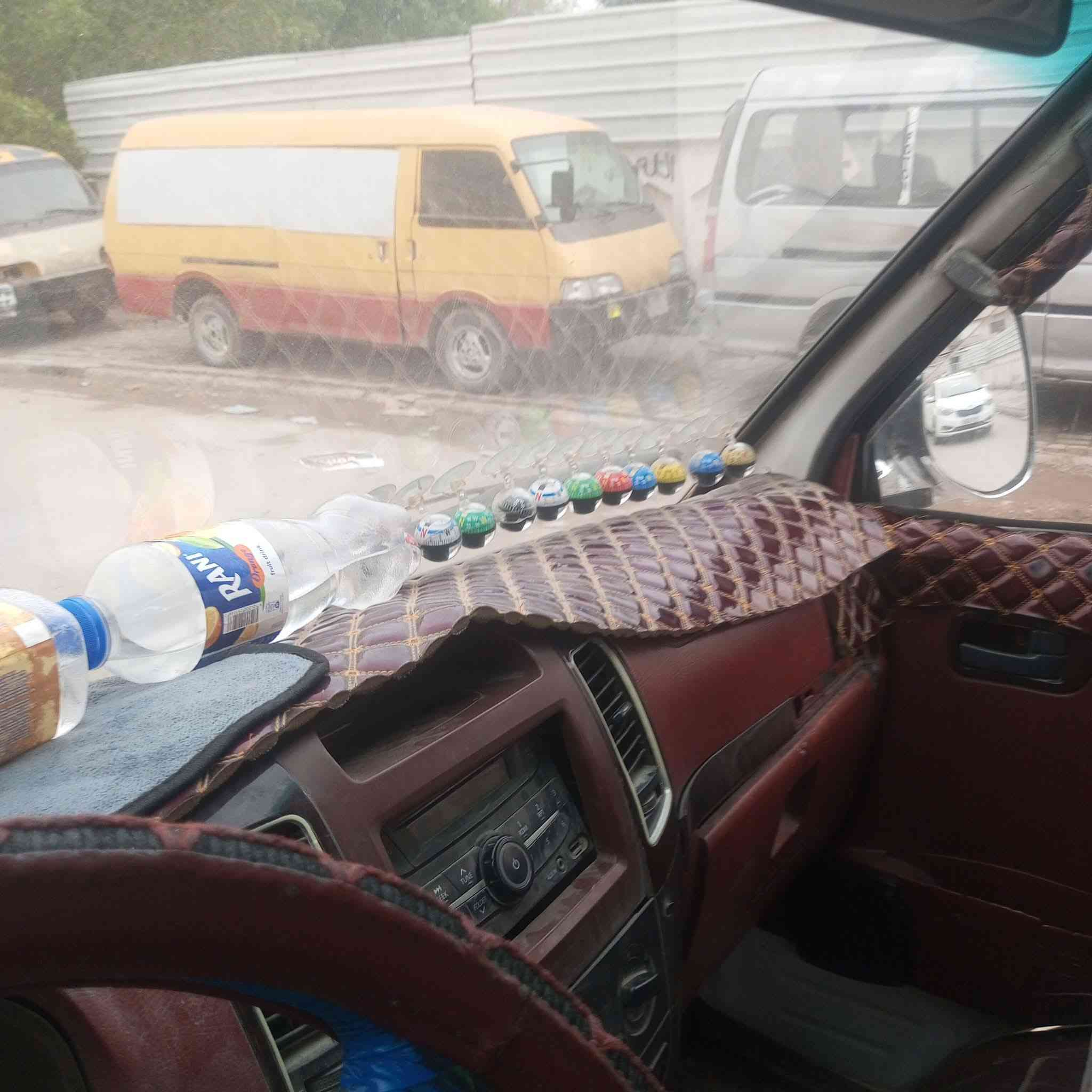 السلام عليكم فتون فراشة موديل 2011 رقم بغداد الماني بسمي تحويل ثاني يوم مصغرة من كلشي محرك كير اكسل تخم تاير دوشمه جديدة السيارة خير من الله سيارة حلوة العنوان بغداد البياع الشرطة الخامسة السعر 65 الموشراي الا يكسر ولا خابر رقم بي وتساب ***********
