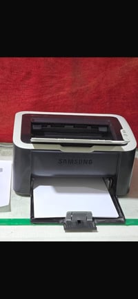 طابعة سامسونج • ابيض واسود • واي فاي
