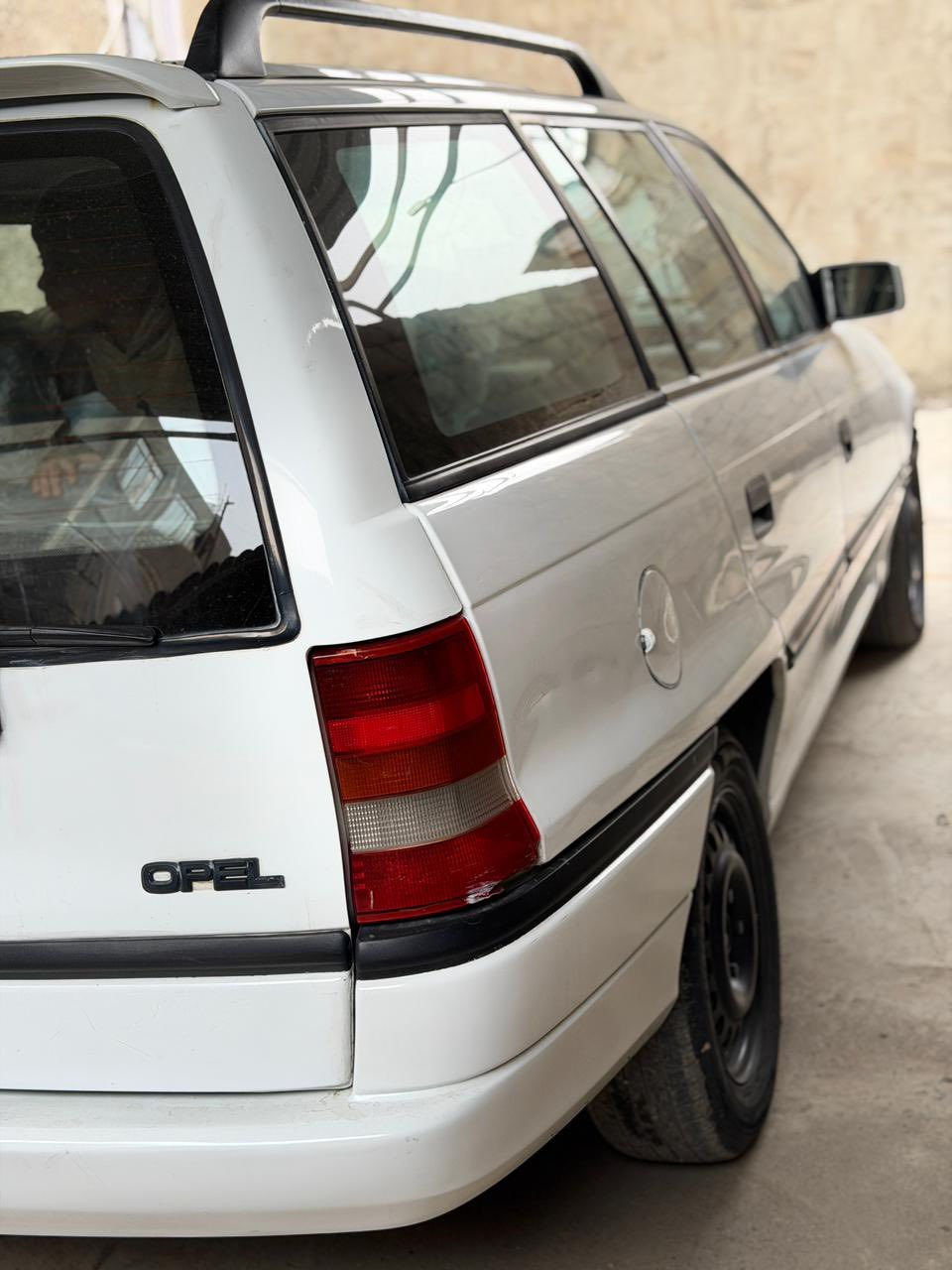 🛑السلام عليكم للبيع استرا ستيشن موديل 1994 گير عادي محرك 18 صبغ دواير ودوسات فقط طخم جديد كابون بانزين بيها شرط التحويل أصلي تبريد وتدفئه جامات الگدام كهربائي جديدة جاهزه مال بيت للتواصل على السعر للأرقام التأليه ***********/*********** أو على الخاص✅
