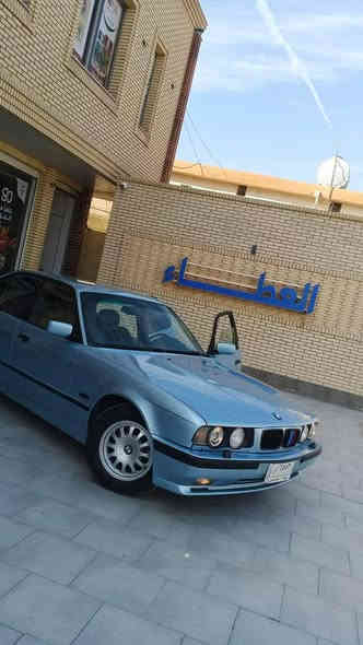 السلام عليكم ورحمة الله وبركاته 
بيم 525
رقم بغداد تحويل 
موديل 1990
مصبوغة عام بدون ضربه 
محرك 25 مفتوح 
محرك كير صدر خير من الله 
تخم تاير 
دبل جكماجه 
تبريد ثلج 🥶🥶 
السعر 50 
مجال قليل 
المكان بغداد 
***********
