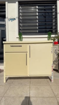 كاونتر مستعمل متر و 8 سم حي العامل منطقة البستان رقم 07738295062