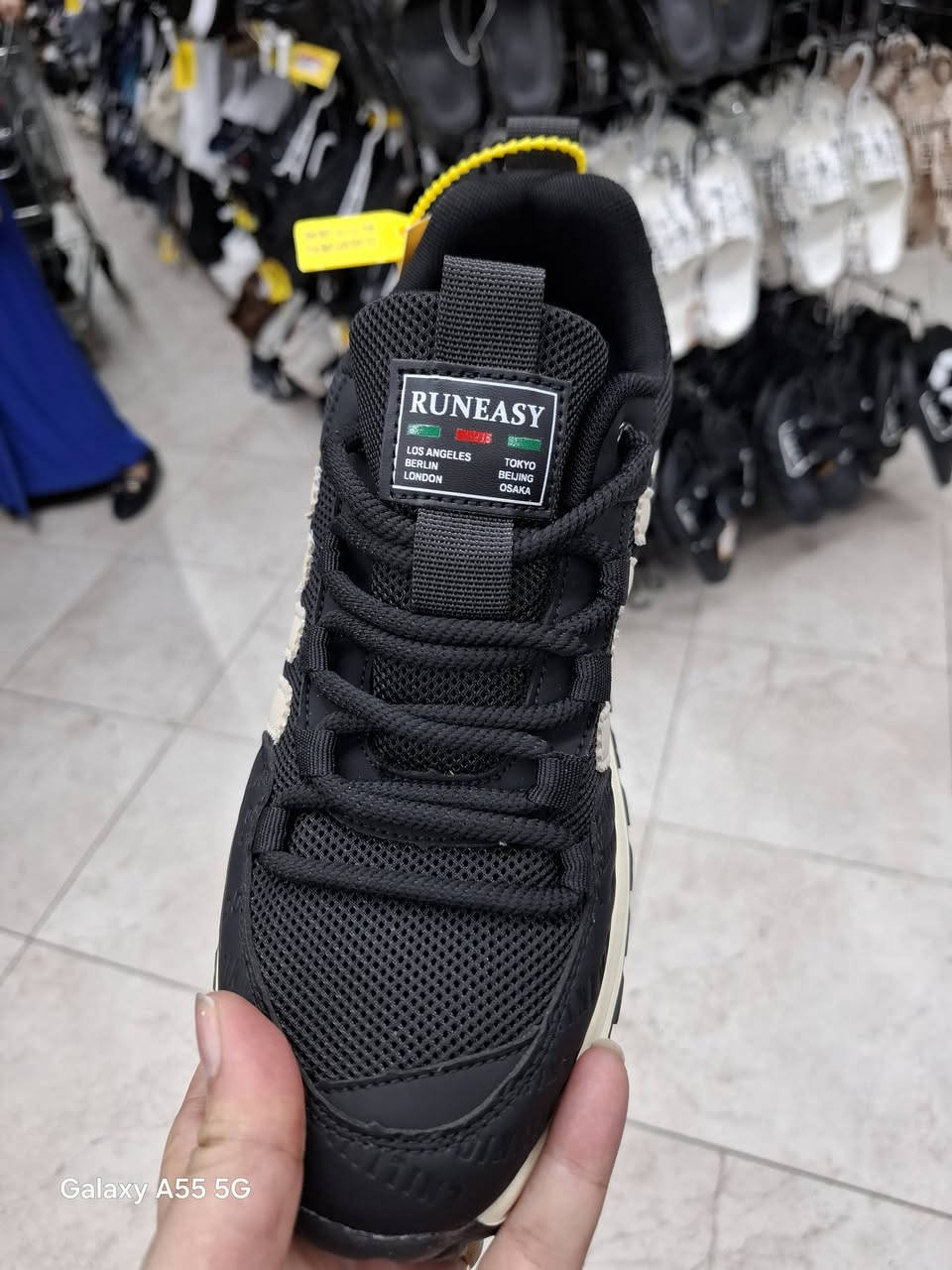 🩶🤍


**إذا كنت صاحب هذا الإعلان وتريد حذفه لأي سبب، رجاءا أرسل رسالة إلى الدعم الفني**