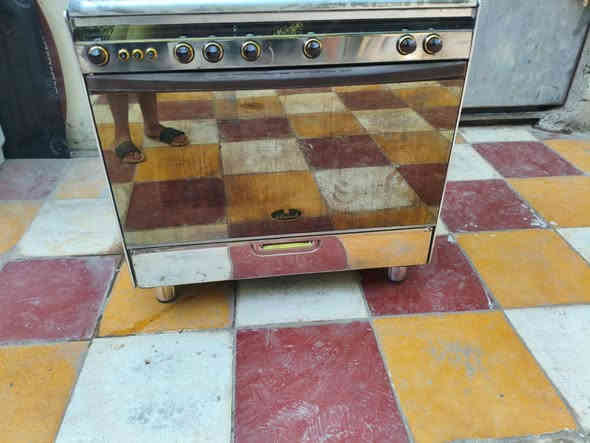 السلام عليكم كريازي جديد باب اول نضيف جدآ جدآ جدآ نار فرن فول ضمان شهر صيانه بيتك مجاني العنوان الحله نادر ٣ تليفون ***********
