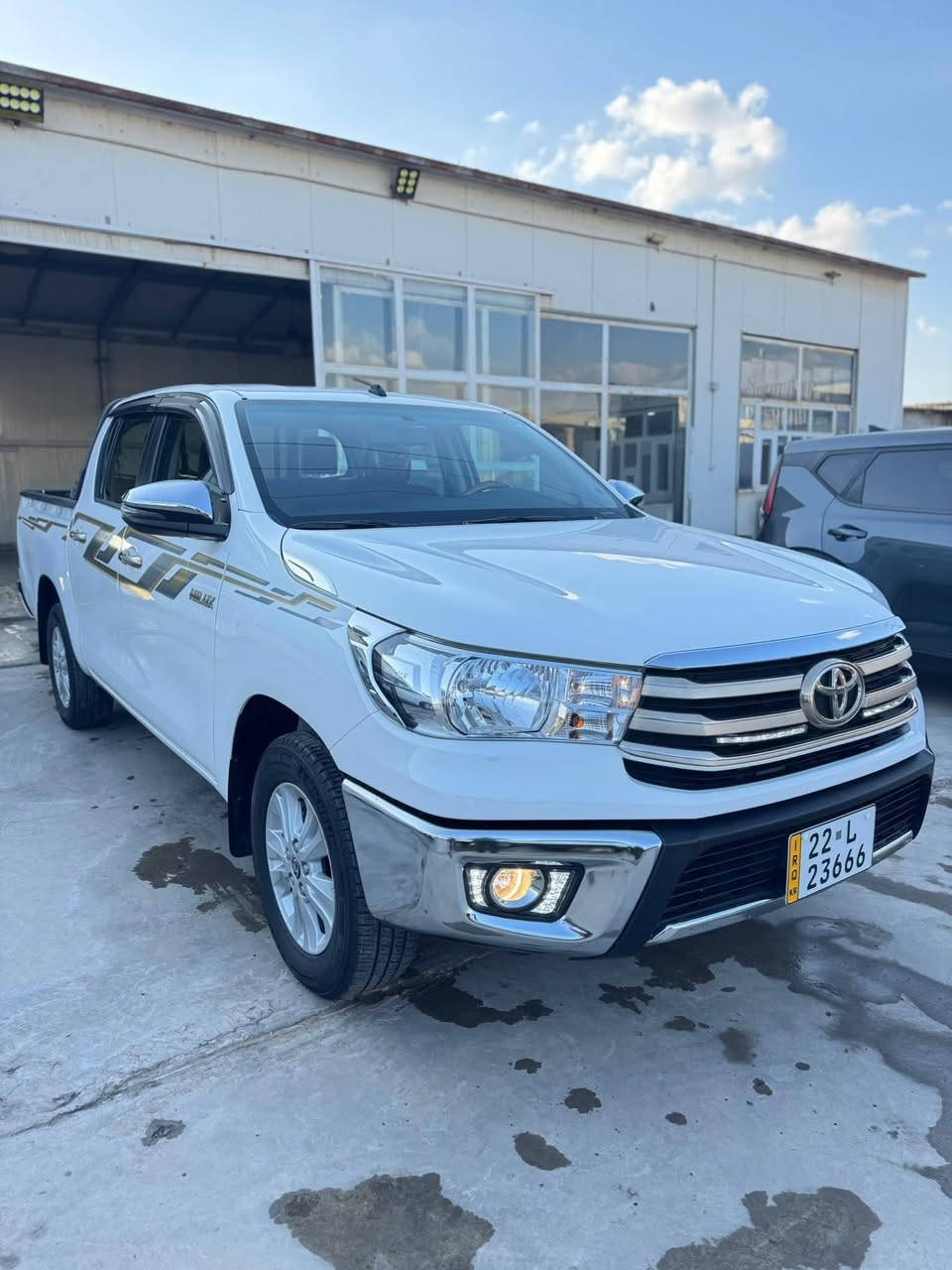 سلام عليكم للبيع بيكم 2025 كويتي السياره مكفوله كفاله عامه رقم شمالي 
داخل ماروني مصيج مذهب ماشيه 2000 الفين رقم مميز السعر 3دفاتر وبيها مجال  المكان بغداد الرشديه رقم الهاتف ***********
