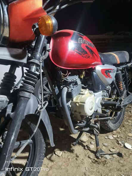 السلام عليكم بوكسر هندي موديل ٢٠٢٣اوراق كامله اصوليه دراجه بيها خيط دخان عوزها ادامه للمحرك العنوان واسط شيخ سعد  ***********
