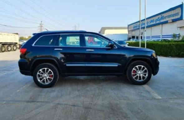 سلام عليكم ورحمة الله وبركاته جيب لاريدو 12 خليجي للبيع او مراوس
 شاشه كامره تحكم ستيرت جهتين
كشنات تدفئه تبريد قطعتين
خرن ميموري كشنات كهرباء.
سلايت روف فتحه سقف بنراما
محرك 3600 دفع رباعي
كشنات جلد
مضخم صوت
وضعيات قياده 4
*********** للأتصال او مراسلة الصفحه
تحياتي للجميع
