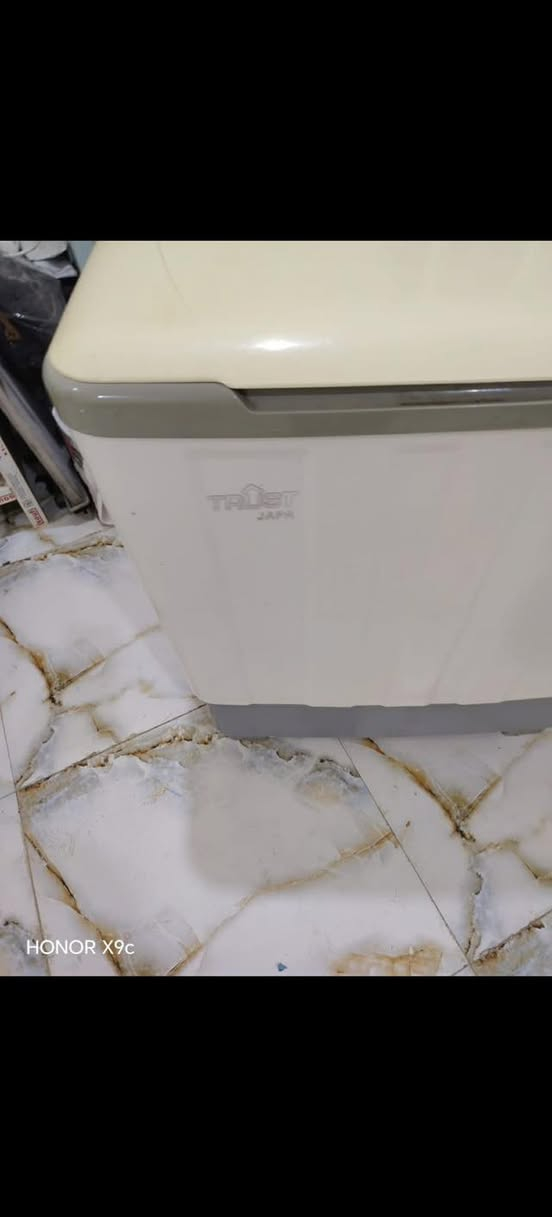 مجمع الكاظمية ١١ كيلو ب٦٠ وبيها مجال


**إذا كنت صاحب هذا الإعلان وتريد حذفه لأي سبب، رجاءا أرسل رسالة إلى الدعم الفني**