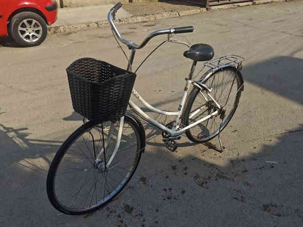 سلام عليكم بايسكل برجستون حجم 27 مال حاوية
مابي ولا نقص 
سعر 95 بي مجال 
للتواصل ***********
مكاني البياع الرسالة الثانية
