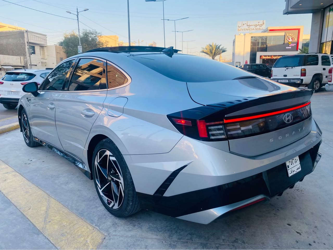 السلام عليكم هونداي سوناتا موديل 2024 فول مواصفات ماشيه 16 حادثهه جانبي بدون دواخل جاملغ وبنيد صبغ فقط رقم الشاصي بالمنشور دخول باسمي مدفوف كمرك وضريبه تريدهه مرقم او بدون رقم مواصفات Sel بلاص كير تعليك بانو راما تدفئه تبريد بالكشن كشن كهرباء بصمه تشغلي عن بعد شمعه لد ويل 19 رادارات اماامي خلفي جانبي شاشه كار بلي مكينه 2500 تنفس طبيعي شاحن واير ليس بك لايت لد سماعات هارمن كار شاشة ترحيب فول تحكم ستيرن شفتات بالستيرن هواي بيهه مواصفات فول السياره عارضهه185 مجال بسيط مكاني بغداد الحريه قرب المول او مستشفى الشرق الاوسط *********** بالعافيه على الياخذهه بغداد, العراق
