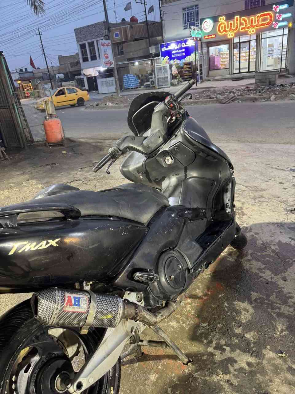 سلام عليكم TMAX2007
مكفوله من بخار تنقيص صوت 

دراجه يردله ترتيب حلوه نصبتها

ادامه جديده تايرات جدد

السعر 1400 وبيها مجال 

بس شراي يراسل👍

مكان:الحسينيه 
رقم : ***********
