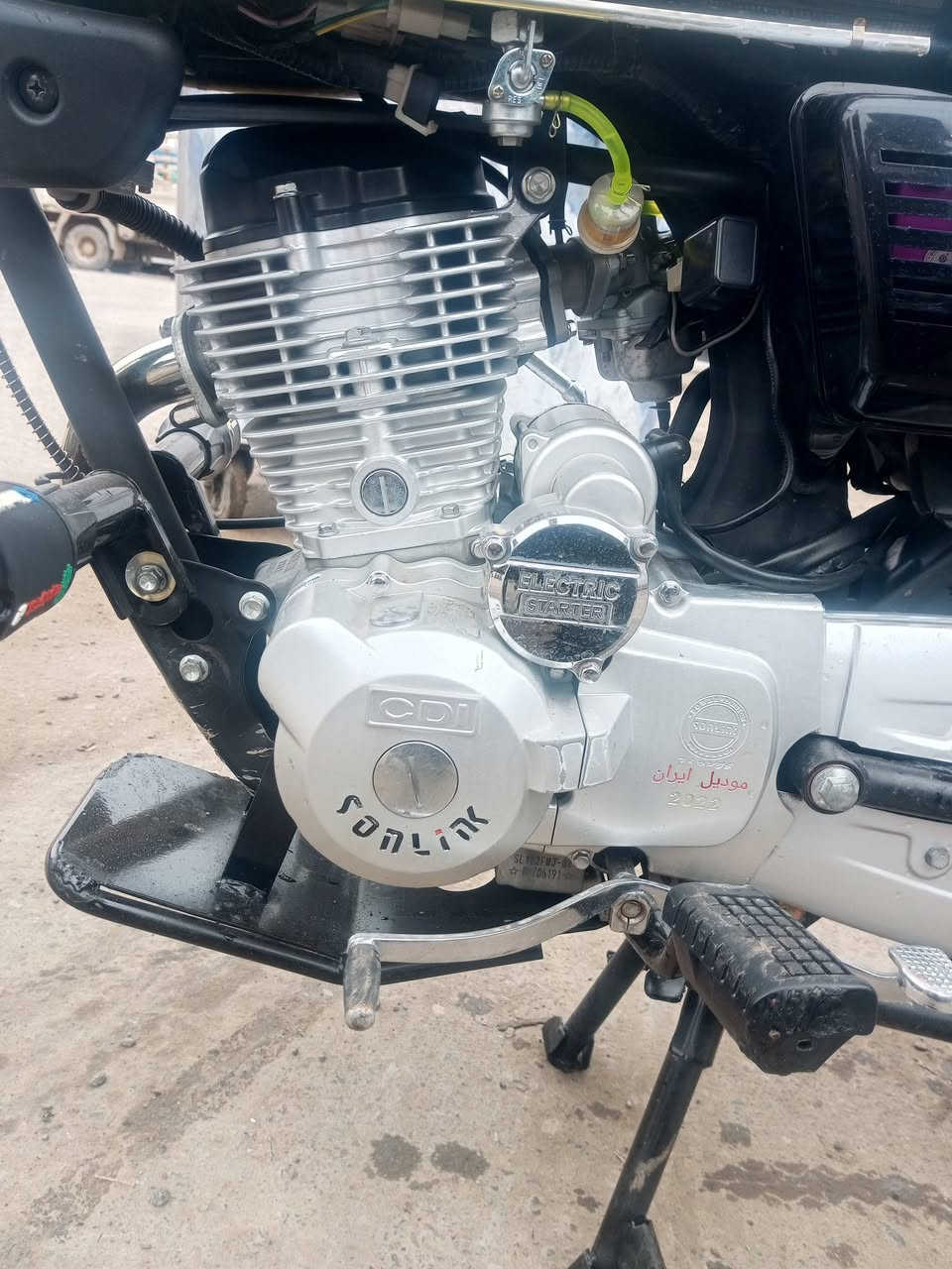 سلام عليكم للبيع سونيك 2022
مكينه كبس إدراجه نضيفه مابيهه اينقس 
ملفيس أسعر 620الف اوبيهه مجال بصيط 
الطيبين هاذه رقمي بي واتساب ***********
اوتعال خاص
