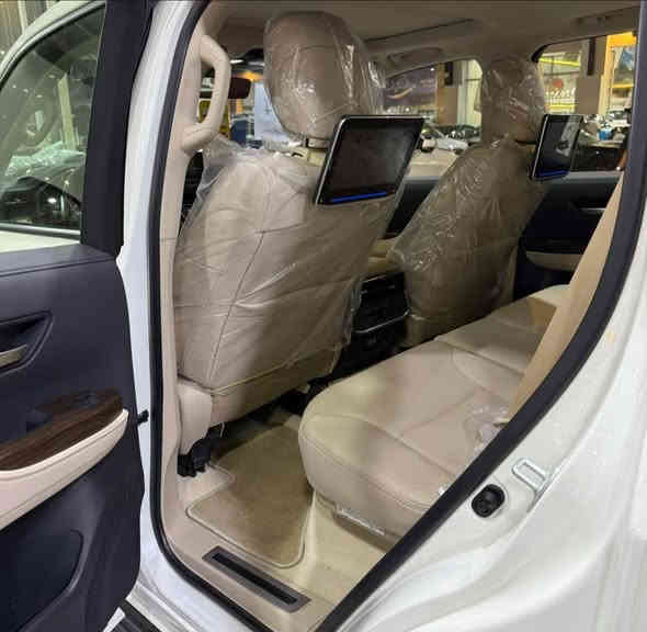 سلام عليكم لاند كروز 2024 ساز سياره فول واحد علا GXR لمتد فول ماشيه 3 تلاف زيرو سياره التصال علا الرقم التالي ***********
