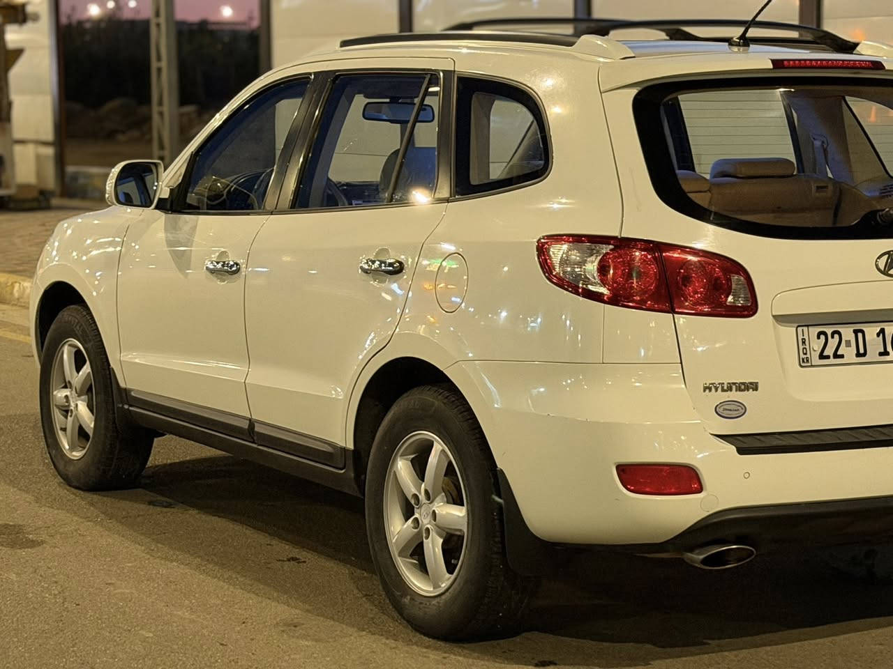 إسلام عليكم سنتافي خليجي 2009 رقم اربيل بسمي
سياره كفاله من الصبغ بيها بس بارد بين البابين واضح بصوره

مكينه 6 سلندر سياره مكينه كير كفاله 

موصفات كشن كهرباء فتحه تبريد 3 قطع 7 راكب 

السعر 128وبيها مجال مكاني كربلاء المقدسة ***********
