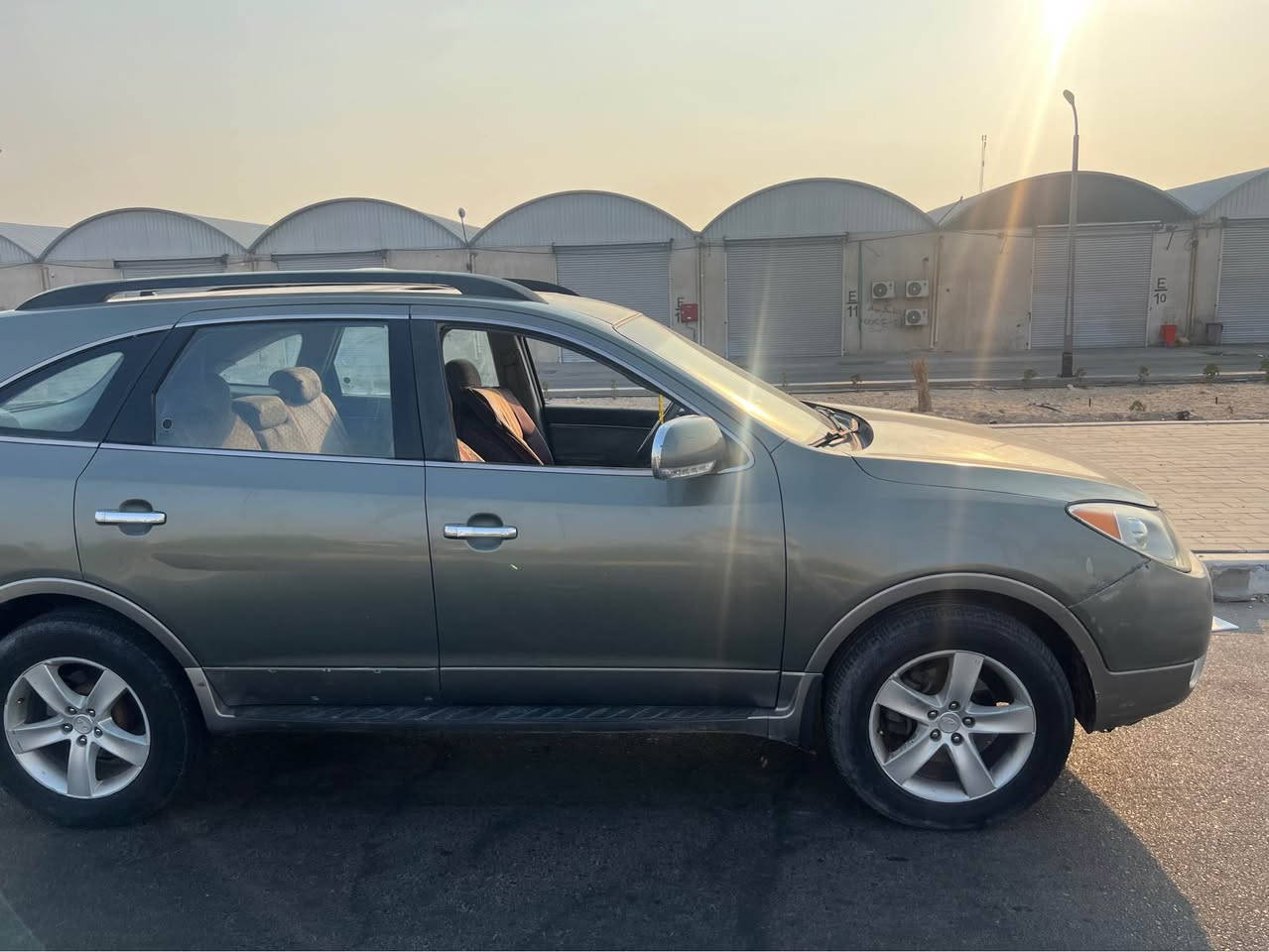 فيرا كروز وارد امريكي بدون ضربة 

2008 فول مواصفات 
7 راكب 
تنته 
تحكم ستيرن 
بصمه تشغيل 
اشاير بلمري 
مقاعد كهربائية 
3 قطع تبريد 
ترحيب عد الدخول 

كير ومحرك وحداديه كفاله 

السياره مصبوغه حزام اثر جراد 
105 وبيها مجال قليل
متواجد واتساب و اتصال فقط

‭0770 604 8289‬ البصرة, العراق
