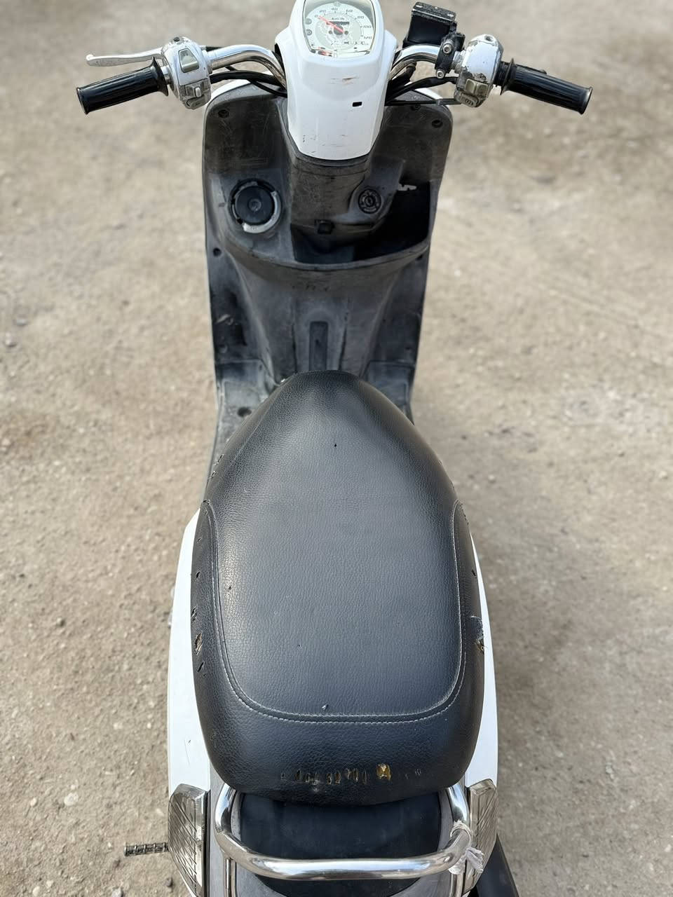 درجه بوليس حاويه كلشي شغال لايت زنون اشاير هندر سلف
كفرات نضيفه مكينه خير من الله بوشه ٤٩ بلاد مكان البصره قضاء المدينه السعر ٨٠٠ الاستفسار *********** واتساب فقط
