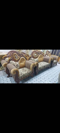 تخم كويتي. ٥ قطع ١٠ نفر. نظيف جدآ  سعر ٥٠٠ خدمه توصيل مجاني. 077407668...