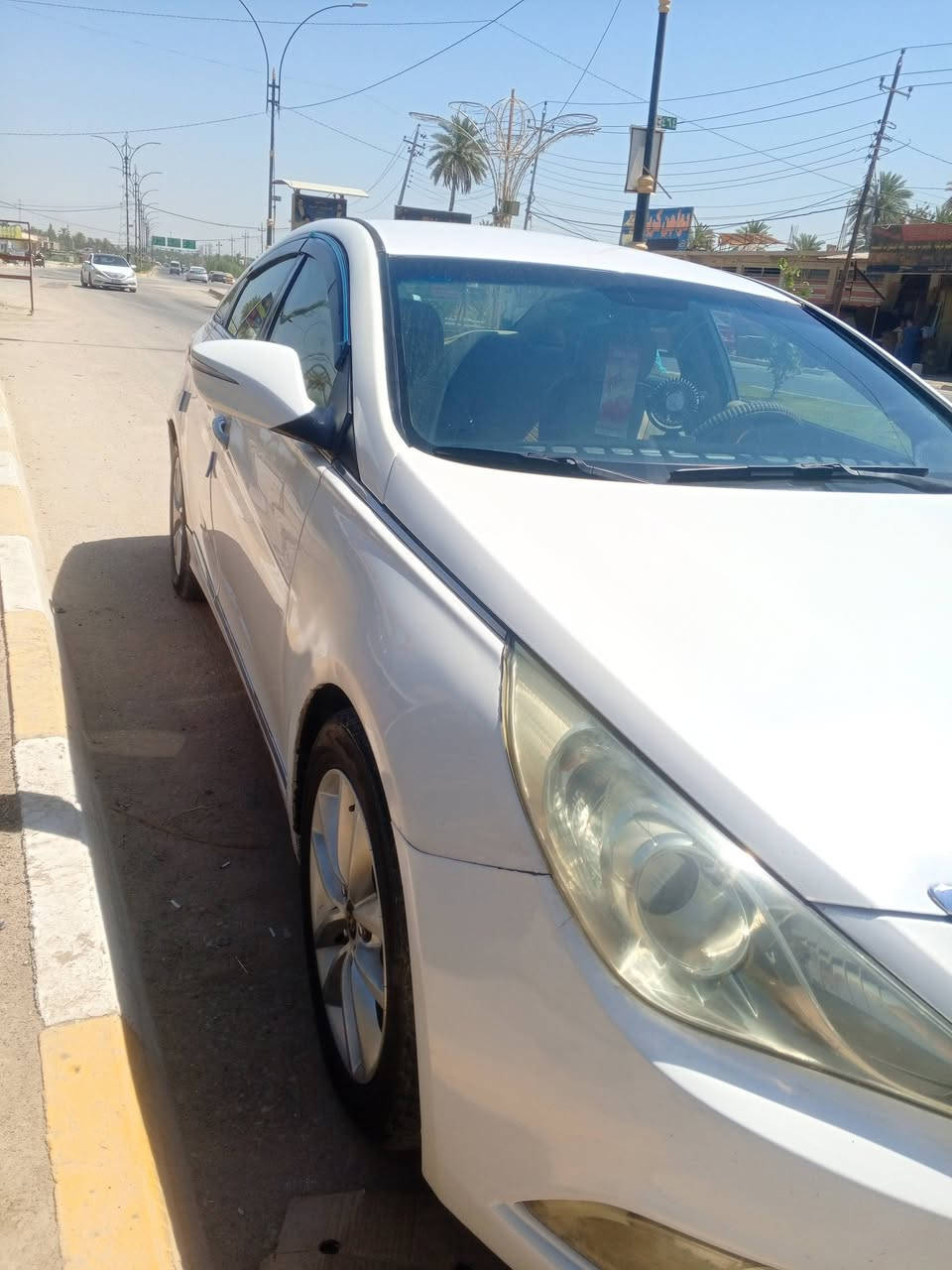 سوناتا موديل 2015 رقم بغداد بسمي سنوية 2027 سيارة اجمل من الصورة بيها قطع تبديل  محرك 2400 دوش تحكم مرآة جانبين اشاير بالمري تحكم ستيرن وباقي التفاصيل موجودة الاستفسار ***********
