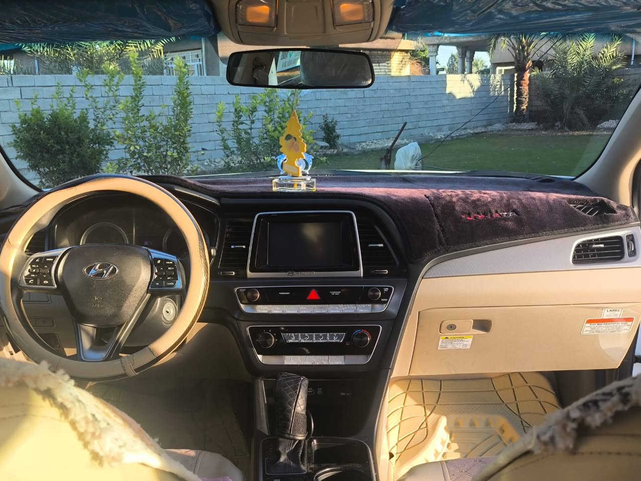 سيارة سوناتا 2018 أبيض بغداد بأسمي تحويل ثاني يوم مكفولة وجاهزة للأستفسار الأتصال ***********
