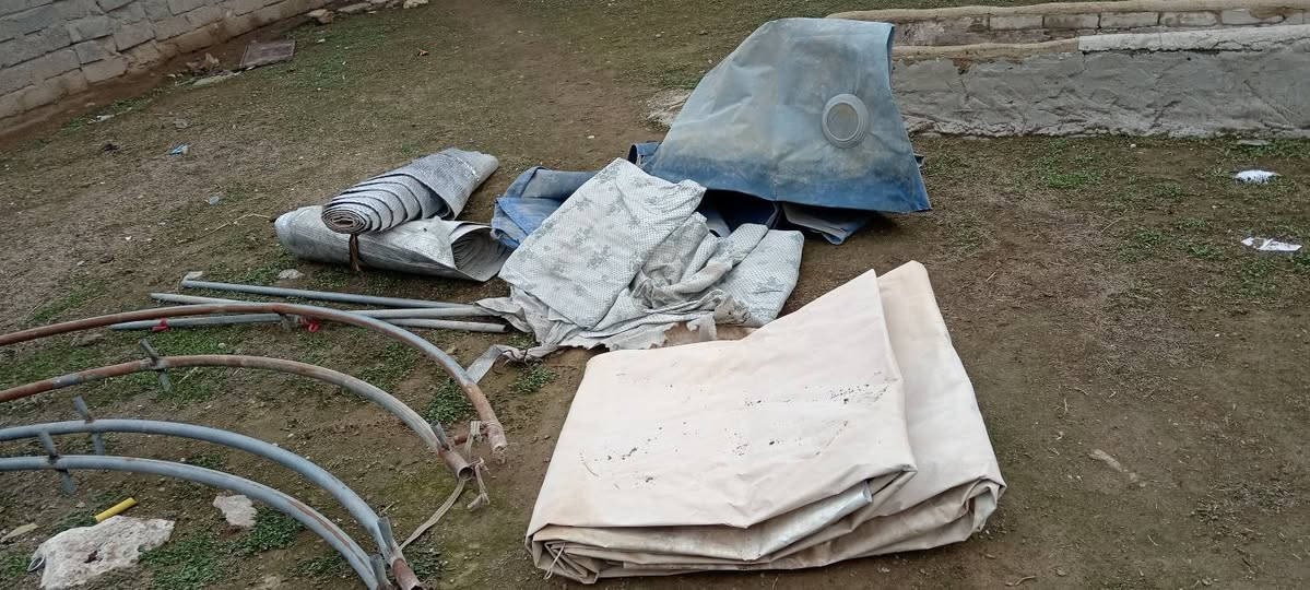 خيمه جاهزه ثلاث قوط مانع رطوبه قماش شادر سعرها 200 الف وبيها مجال عنوان حمام العليل  قريه السلماني ***********
