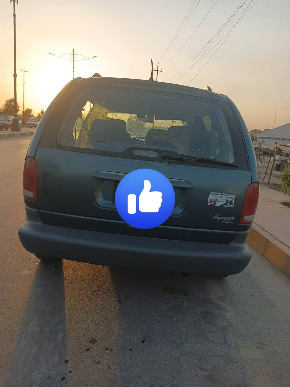 سلام عليكم 
سيارة دوج للبيع موديل 2000
كير ومحرك 3300دوج كير كهربائي شرط محرك وكير كابون بانزين بيها ورقم مسطره نينوى بسمي تحويل مباشر هزه جديده 
كهربئيات شغاله شاشه وسستم سماعات كامله توايرها انضاف سعرها 42بيها مجال  مكان السياره موصل الايسر استفسار اكثر اتصال ع رقم *********** بيها واتساب هم
