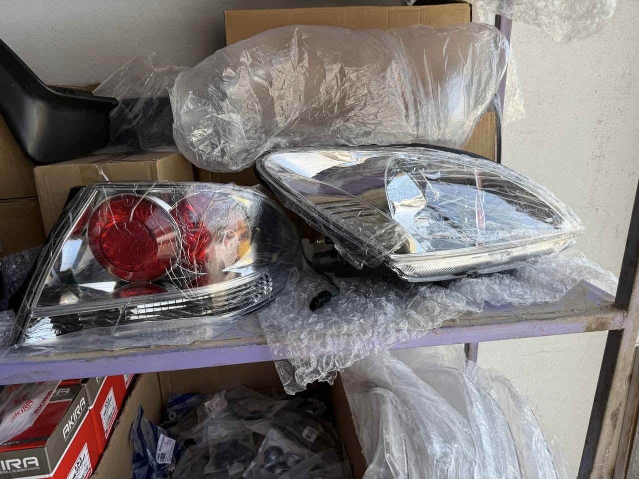 غراض لانسر الي بالك بس يمي وتوصيل متوفر 

متوفره جميع قطع غيار لانسر بومه .جديد_تفصيخ
مكاني ديالى بعقوبه الصناعه الثالثه ***********
