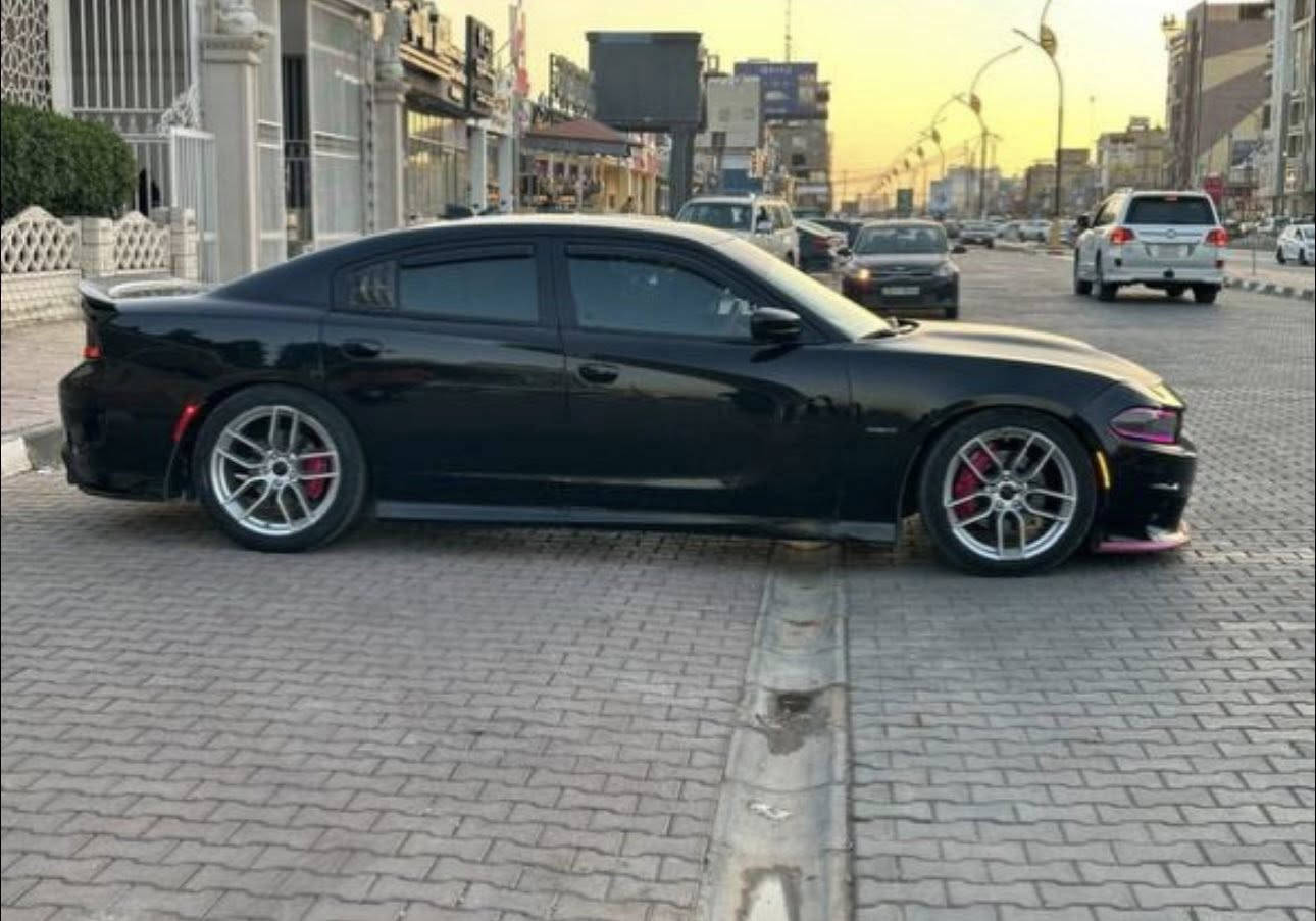 بيع سريع 
السلام عليكم 
جارجر 2018 للبيع
رقم بغداد الدولي باسمي محرك 5700 V8 السياره حادثه من امريكا دعاميه إماميه بدون ايرباك ولغد وشاصي مكفول وبل عراق باب وحاملا بيه كارت موضح بل سونار  مواصفات الارتي 
تشغيل عن بعد كاميرا خلفيه شاشه كبيره كاربلي ولف ريسنك فيتبم ريسنك الدواخل كاربون فايبر 

السعر 158ورقه 
***********
مكان النجف الأشرف
