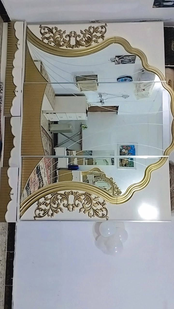 غرفه للبيع
نظيفه 750 وبيه مجال
***********
