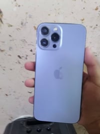 ايفون 13 برو ماكس ذاكره 128 بطاريه 99 لون المميز بحري فيس عادي شغال سع...