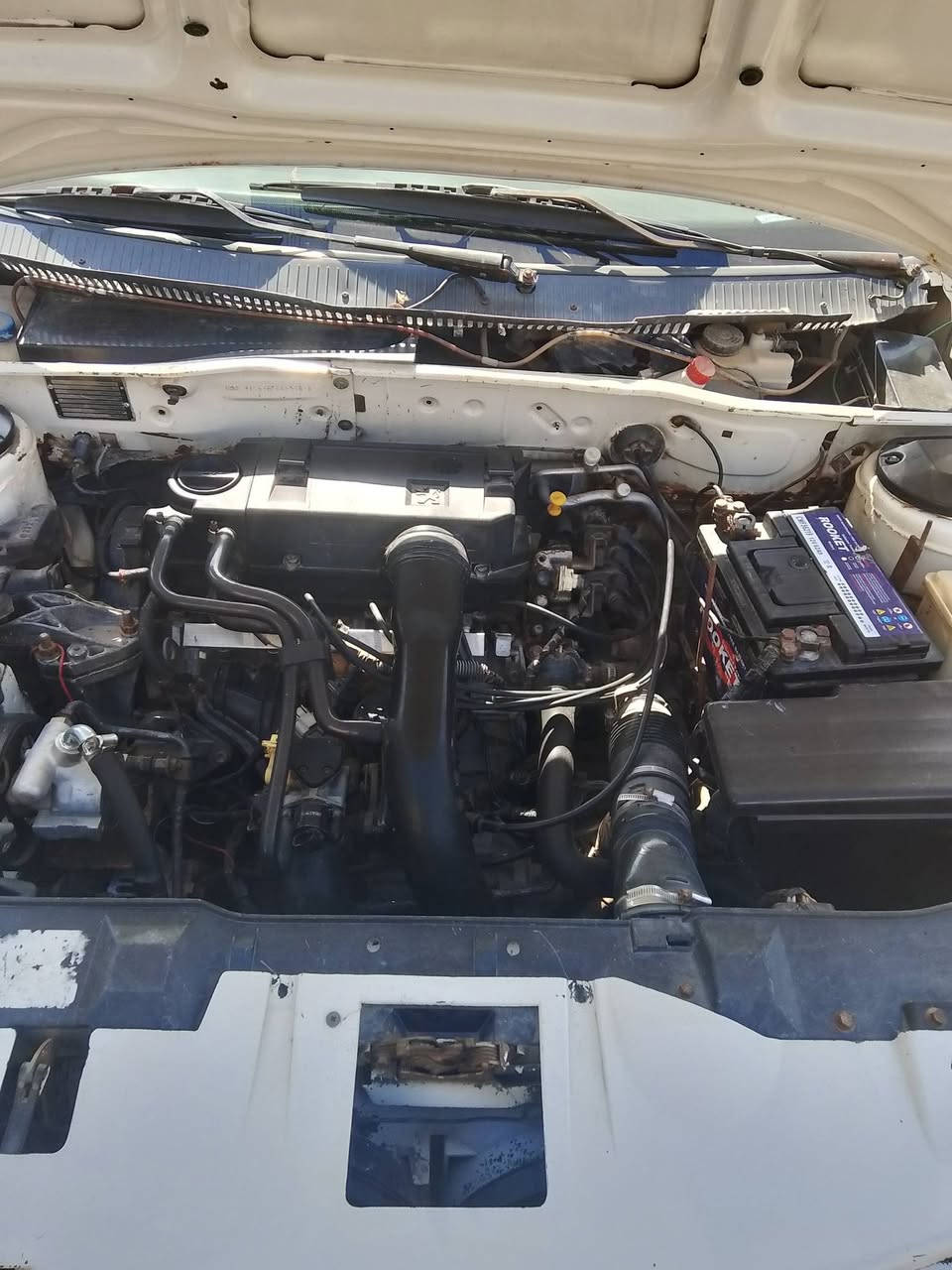 سلام عليكم سمند 2011سياره نظيفه الله شاهد وكله غراظه جداد باتري تخم تأير كير ومحرك نظيفات رقم الماني سنويه صاقطه 17 وبيه مجال المكان قظاء النصر ***********
