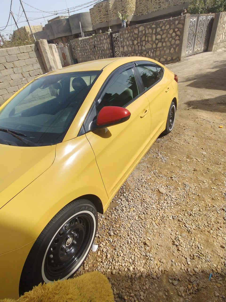 السلام عليكم 
النترا موديل 19 وارد امريكي تفاصيل حادثه موجود صور وسونار بالمنشور 
سيارة نص فول  مكفوله من كل نقص السيارة جديدة بمعنى الكلمه
مكان السيارة حله مركز 
السعر 140 وبيها مجال 
للاستفسار أكثر ‏‪0781 351 6861‬‏
