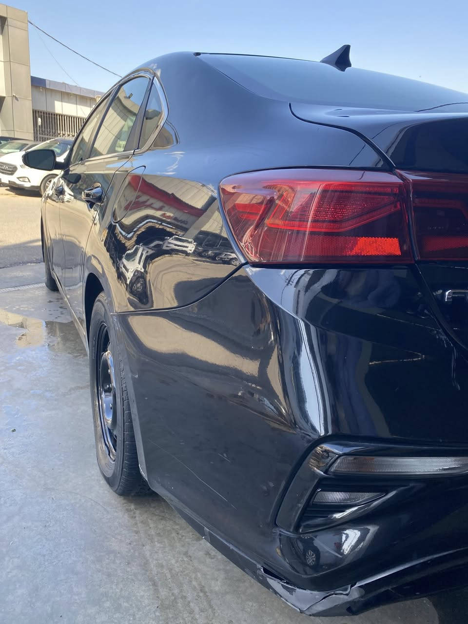 بسم الله الرحمن الرحيم KIAفورتي موديل2019 محرك دوش 1600 ممشى الكلي 152000الف بصمة السيارة كشنات كهرباء نوع امريكي حادثهة جاملغ وباب السعر💵12$الف رقم الهاتف📞***********
