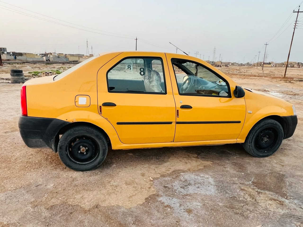 سلام عليكم رينو البيع مكفول بور مديل ٢٠٠٩ بسمي امداورثاني يوم حداديه  جديده تخم تاير لايت زن سياره خير من الله شغل وطلع *********** استفسار
