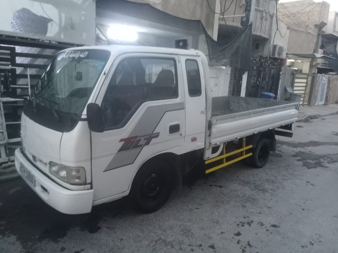 اسلام عليكم كيه فونتيره للبيع قلاب موديل 97 السياره قطره صبغ  مابيه  محرك السياره 3000 سعر 65 

مكان السياره/  بغداد حي العامل .

رقم الهاتف / ***********
