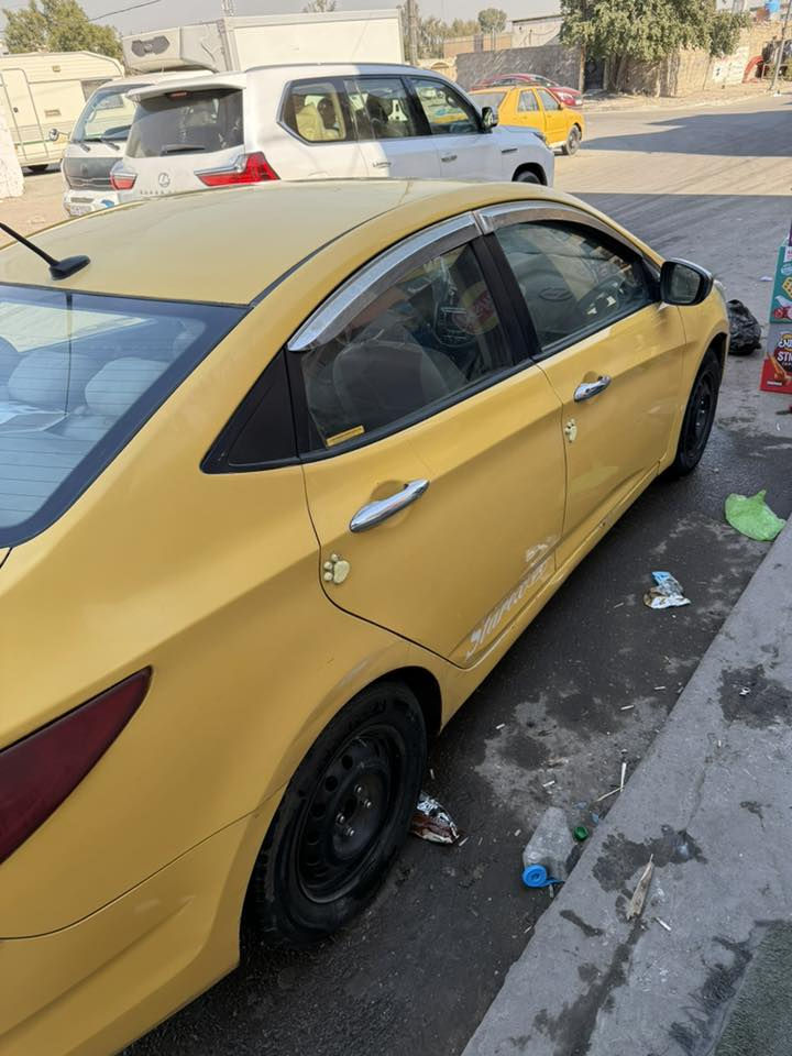 السلام عليكم
اكسنت 12 للبيع ((وارد امريكي))
محرك 1600
اربع دسك
تحكمات ستيرن
رقم بغداد
هزة جديدة
سنوية جاهزة
مصفرة هيئة وغرامات
صدر امامي وتخم تايرات جديد 
السعر 72 ورقة
العنون القاهرة
***********
