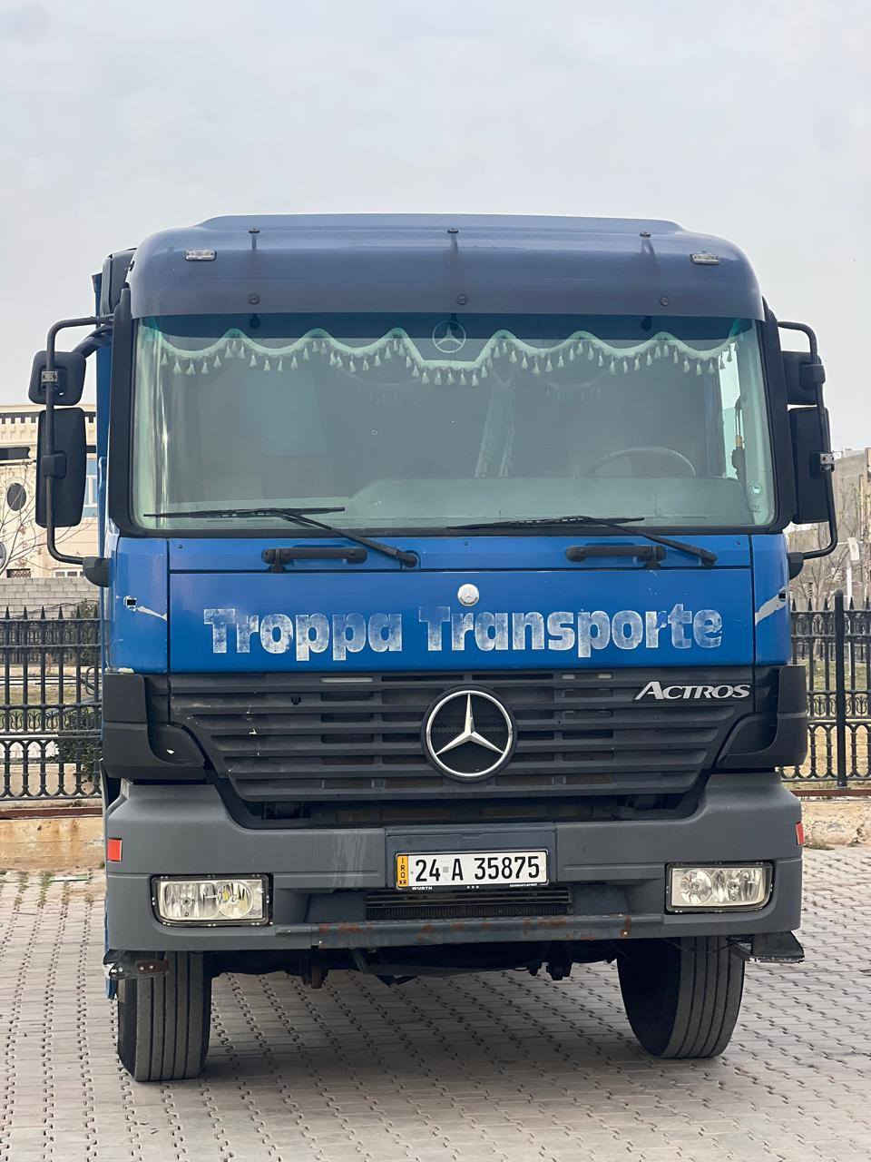 السلام عليكم
 قلاب أكتروز سكس بلادي
  مجموعة  نص gfخفيف  مارسدس
 موديل 2000  حجم 2640 
 كير 240 كهربائي مكفول 
قماره محرك  كير  شاصي بلادي 
 رقم جديد دهوك بأسمي 
***********
***********
