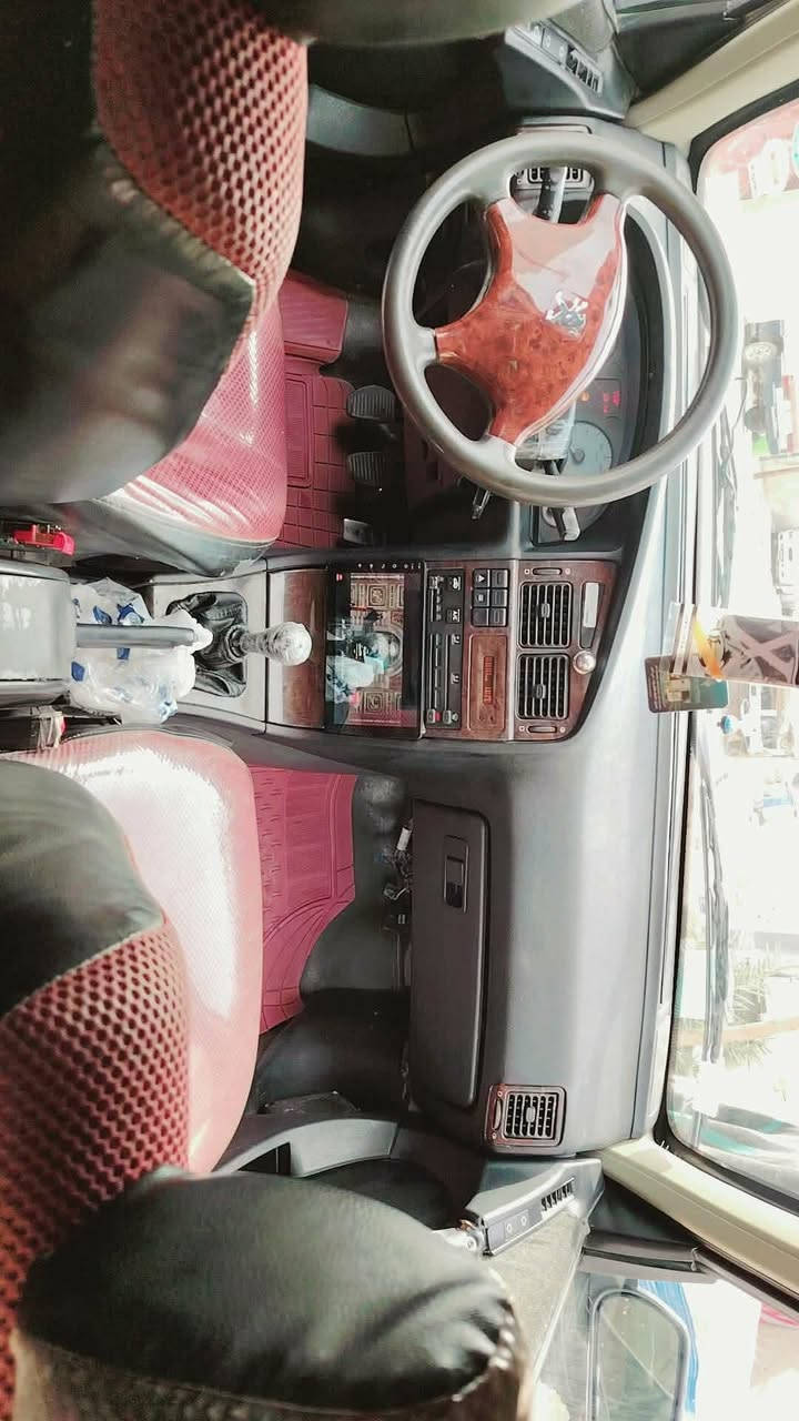 سلام عليكم  بارص 2015 بيها جاملغ وبنيد الباقي كفاله تبريد حداديه كير مكينه سعر 50 رقم نجف مكان نجف الاستفسار ***********
