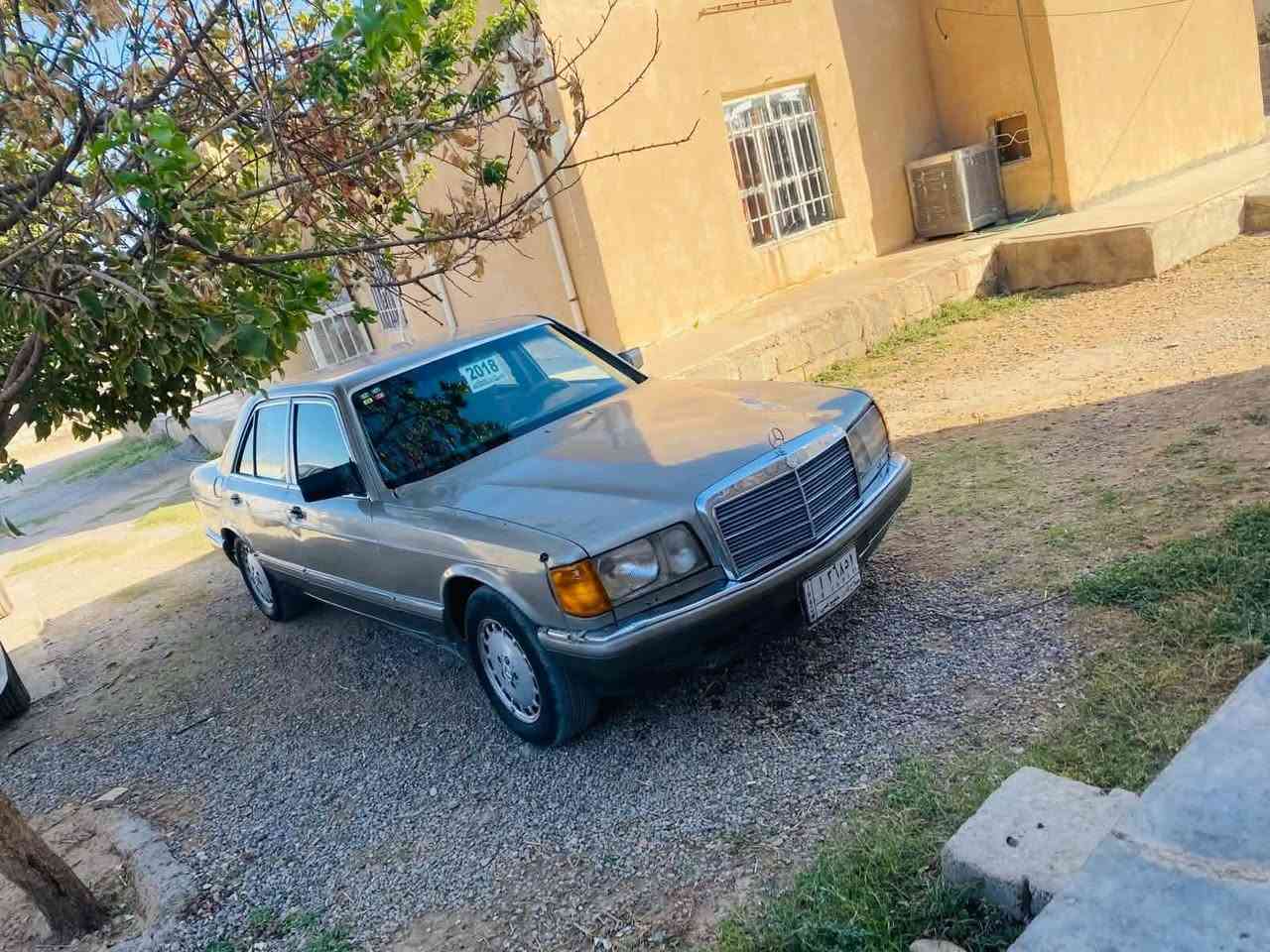 مارسيدس رئاسي للبيع
رقم ألماني مشروع وطني سنويا ل27 شرط التحويل 
محرك وكير بطه محرك بدايه بخار
صدر نص عمر
تواير طخم جدد 
السياره كاعده وحلوه. #السعر 45 ويرهم مراوس 
#للاستفسار ***********
