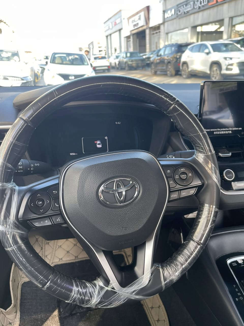 السلام عليكم تويوتا كورلا 2025ماشيه 9.000kmكفاله عامه بيها طخه بالدعاميه على كد اصبع غيرها مابيها ابد مكانها بغداد فتحه وجلد وبصمه للاستفسار***********

