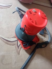 مكنسة كهربائية • على الفحص • حي الجهاد