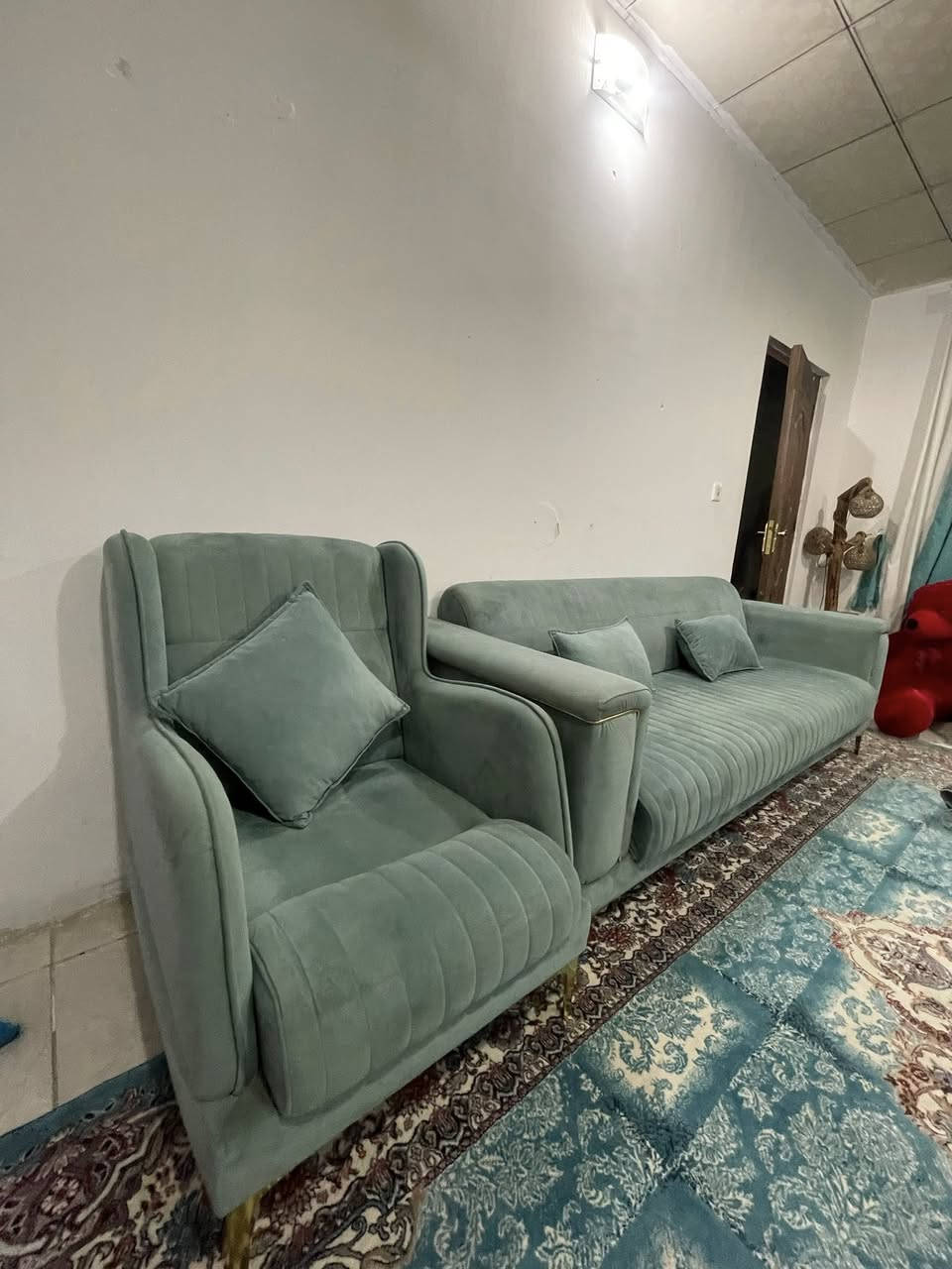 سلام عليكم اثاث بيت للبيع نضيفات مابيهن اي خلل مكان اربيل هرشم 3 ***********
