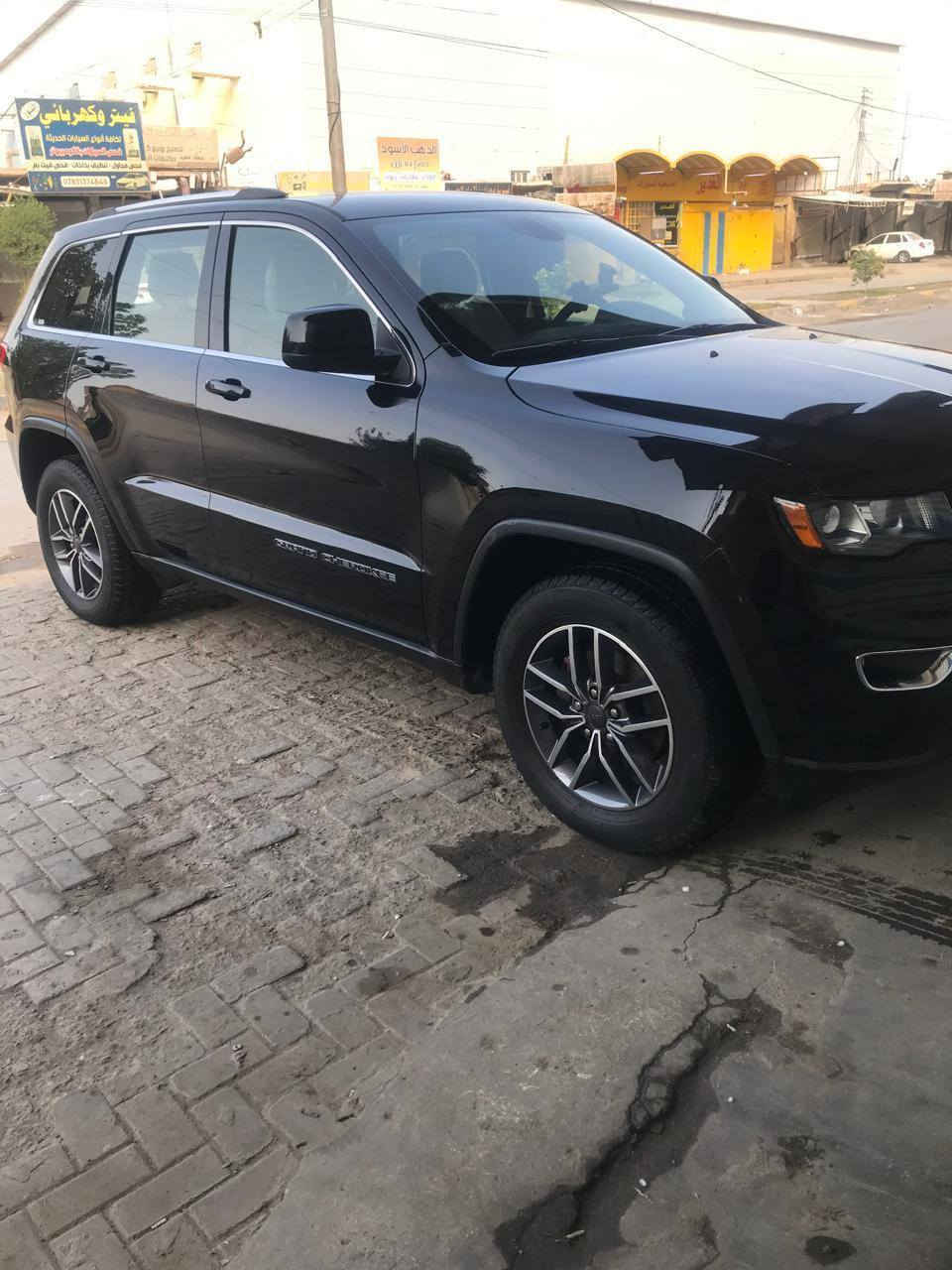 السلام عليكم جيب لاريدو 18 صبغ بنيد ودعامية نفسهن بدون تبديل رقم بغداد دولي جديد هزة جديدة ماشية 94ألف ميل حساس خلفي مع كامرا مع  نظام أوتو ستوب امامي وخلفي سيارة جاهزة وناعمة ونشطة تبريد ثلج راديتر جديد وعليهة ادامة كاملة 217 للأتصال *********** واتساب موجود
