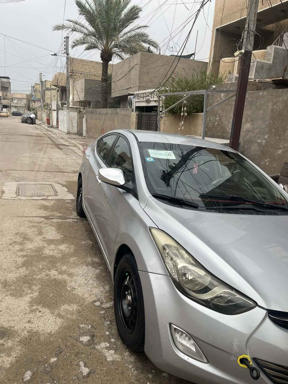 السلام عليكم النتره للبيع امريكي
مديل ٢٠١١ مكينه كير كفاله تبريد حداديه كفاله 
تخم تاير جدد ستوي مبدلهن سياره بسم ابن عمي مشروع وطني سياره حادثه بمريكه جاملغ مصلح نفسه ولبنيد مبدل مكينه 1800 لا تنقيص ولا تبخير 
بيه رشات اثر جراد  صباغ ابيع حزام سياره نضيفه كلش كلش ما متعوبه تعال وشوف سعره 90 وبيه مجال حك الجيه ***********
