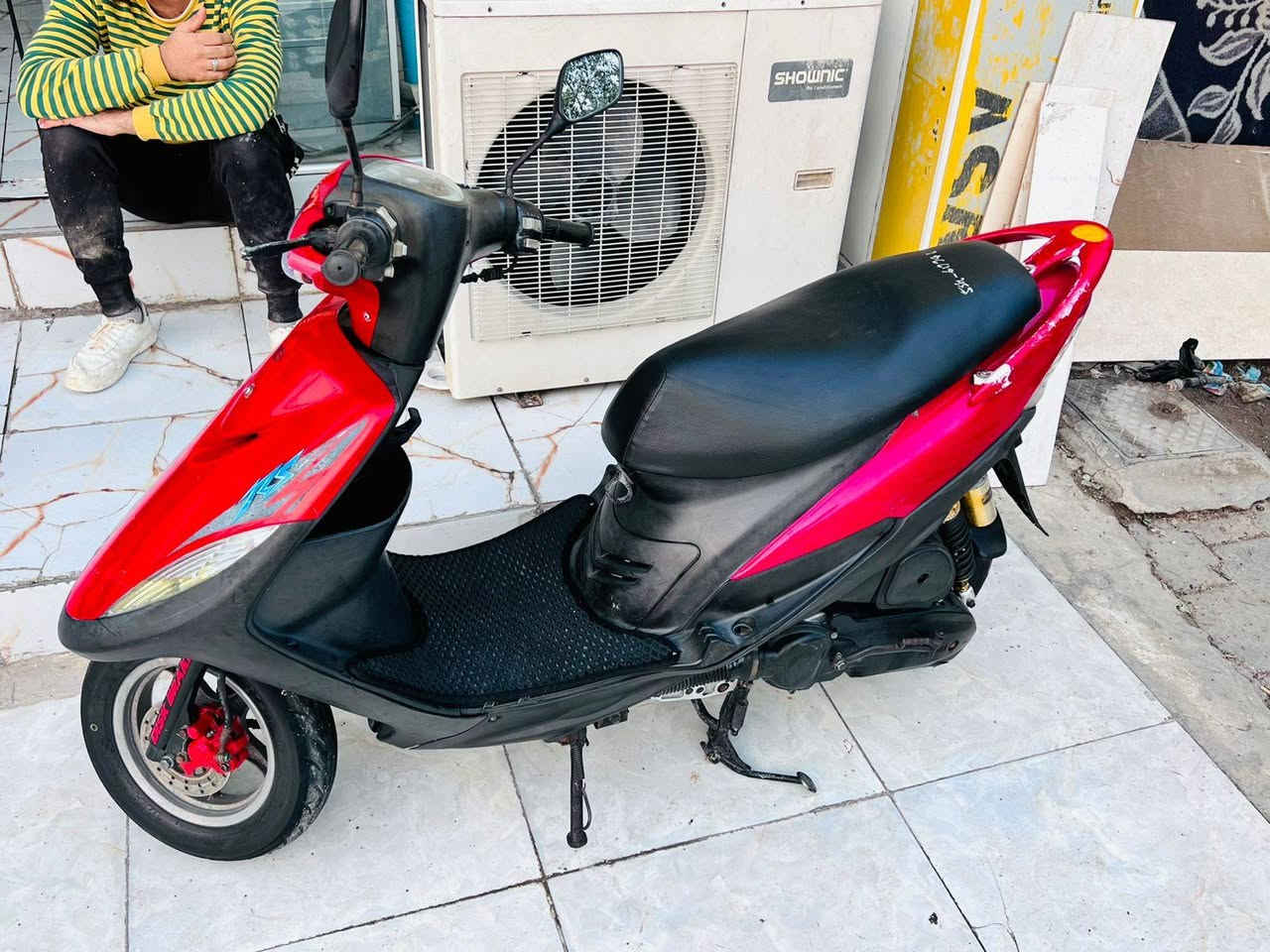 سلام عليكم دراجه ماكس للبيع او مراوس اب فله دراجه طالعه بشهر ١٢ خير من الله مشي ونهضه مكاني ناصريه مركز سعر ٩٥٠ ***********
