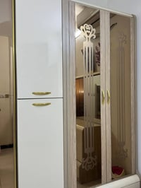 غرفة تركية ستة ابواب زاويتين للتفاصيل 07703968992