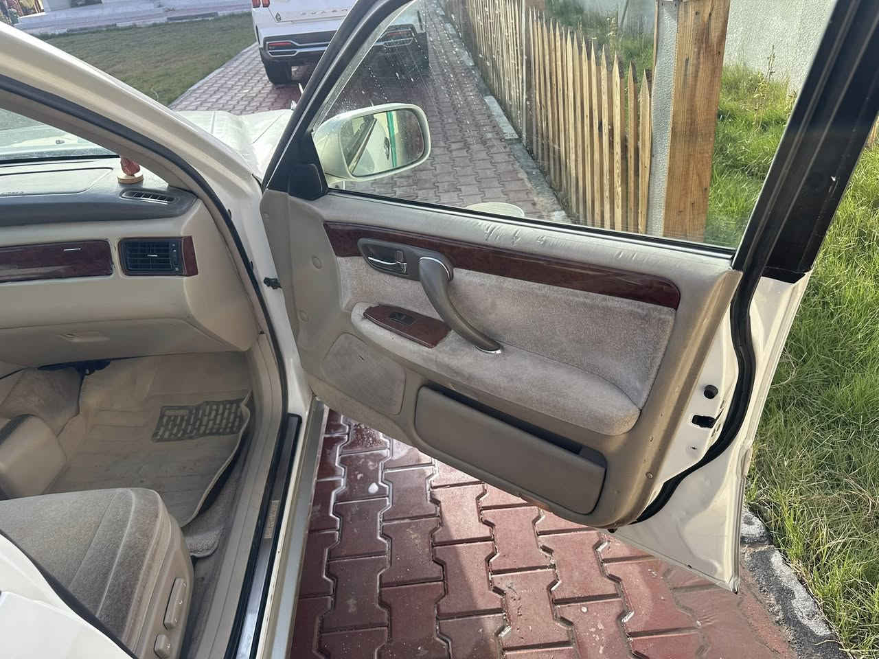 للبيع كراون 2002 رقم بصرة كفالة عامة فقط گصة قمارة
مواصفات دگمتين بردة خلفية محرك D4 الصغير 
السعر 128 قفل 
للاستفسار ***********
