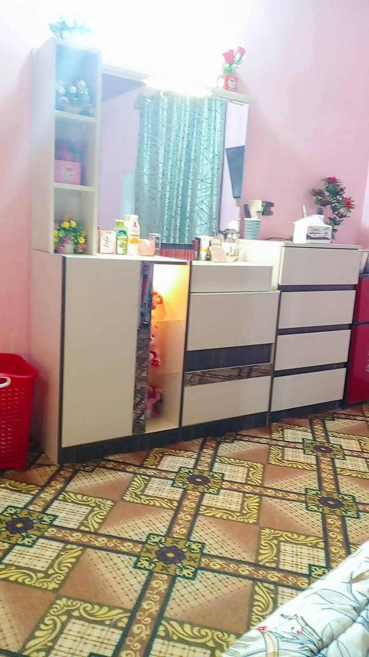 سلام عليكم قرفه مسخدمه 3 شهر تركيه مكاني بغداد الوسفيه القصر وصط سعر القرفه مليون بيه مجال شي قليل ***********
