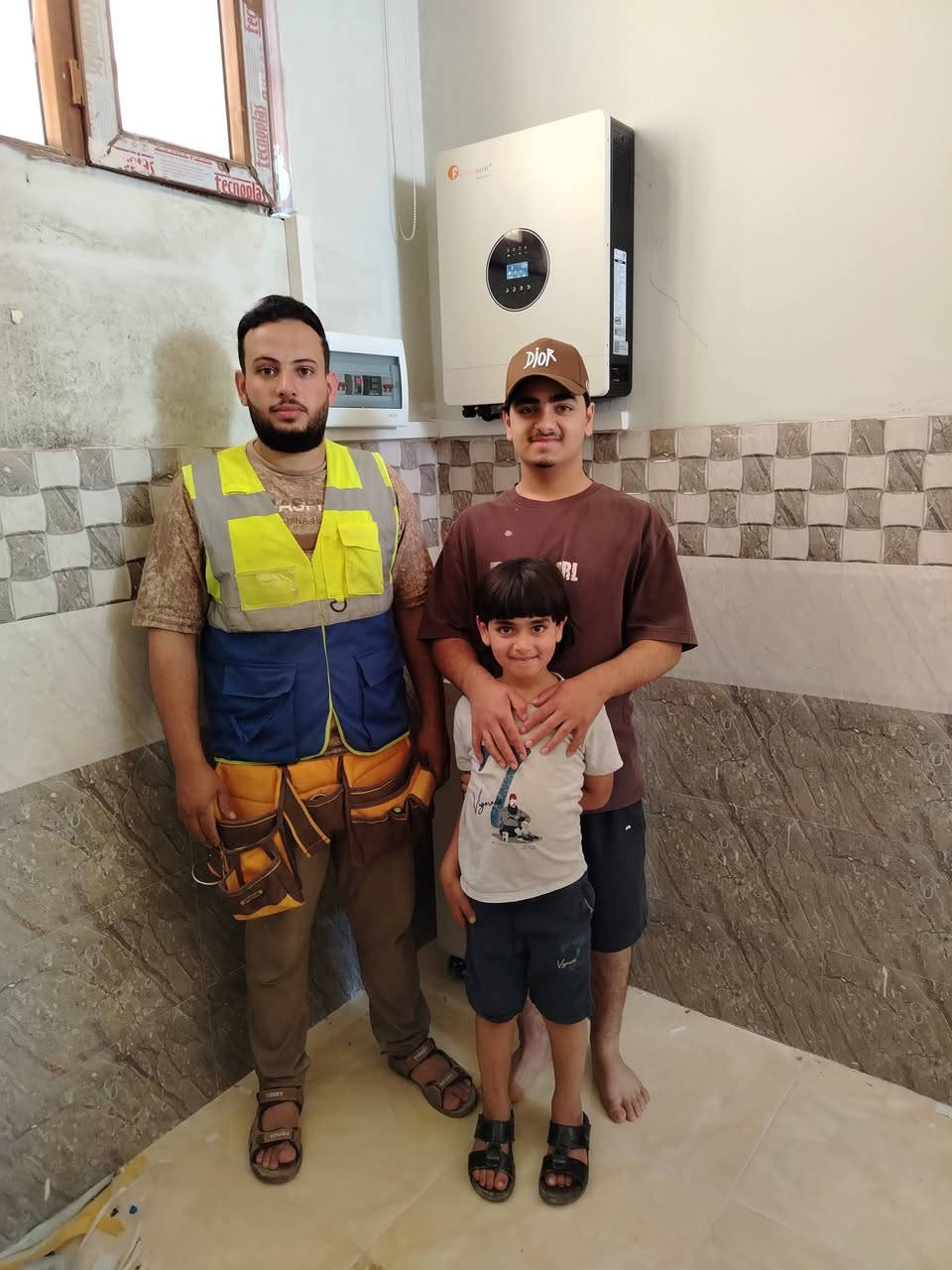 من عروض شركة الحجاب للطاقة الشمسية
تم تنصيب منضومتين طاقة شمسية
في الشرقاط (شكرن)  📌

الأولى في منزل العم:- اكرم احمد مسلط

والثانية في منزل العم:- مثنى احمد مسلط
 

                   ⚡بقدرة ⚡

20-امبير نهاري ☀️
17_ امبير ليلي 🌕

🔋 بطارية ليثيوم 17.5 كيلواط فلستي 
▪️ عمر افتراضي طويل وأداء ثابت
▪️ أمان عالي وكفاءة ممتازة #ضمان 5 سنة
------------------------------------------------------
⚡ انفيرتر  8 كيلواط من. شركة فلستي
▪️ أداء قوي وتحمل عالي للأحمال
▪️ مناسب للربط مع بطاريات الليثيوم 
    
-------------------------------------------------------
☀️ 10 ألواح شمسية من شركة سولر 
▪️ كفاءة عالية في توليد الطاقة
▪️ أداء ممتاز في الأجواء الحارة
▪️ جودة عالمية #ضمان 15 سنة
--------------------------------------------------------

📞 للاستفسار والحجز:
***********

شركة الحجاب للطاقة الشمسية
ثقة • جودة • ضمان
