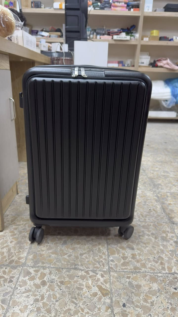 جنطة سفر ارتفاع 90 سانت تقريبا 50 الف


**إذا كنت صاحب هذا الإعلان وتريد حذفه لأي سبب، رجاءا أرسل رسالة إلى الدعم الفني**