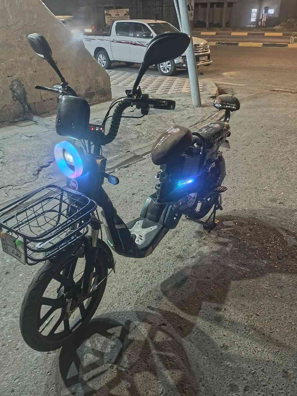 للبيع دراجة شحن نظيفة جداً 🚲⚡
سعر مناسب: 200 ألف (وبيه مجال بسيط)
​الدراجة كاملة مكملة وجاهزة، ما تحتاج أي مصاريف.
​الاتصال على الرقم: 📞 ***********
